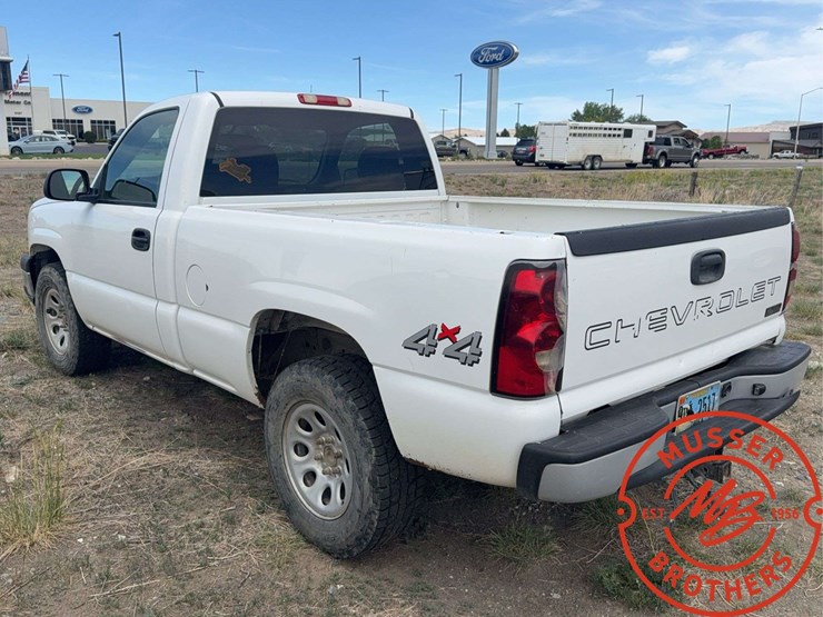 2007-chevrolet-1500-image-3