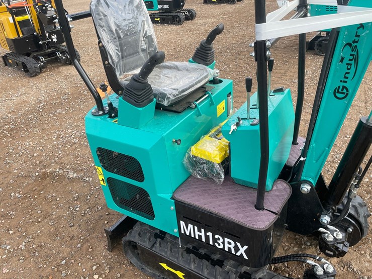 #2022-•-2026-cfg-mh13rx-mini-excavator-image-10