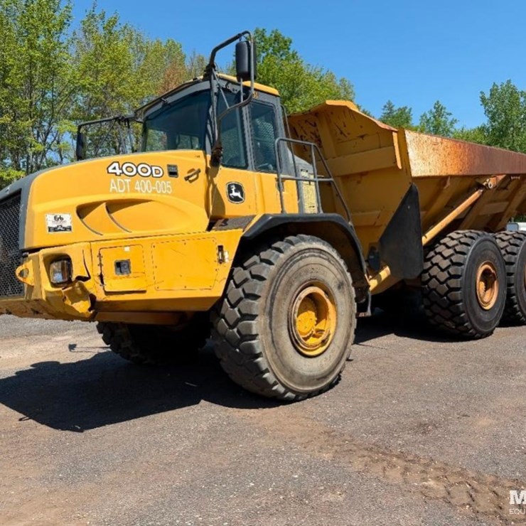DEERE 400D
