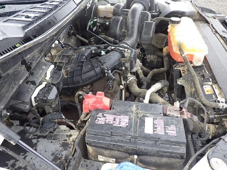 2016-ford-f150-xl-image-13