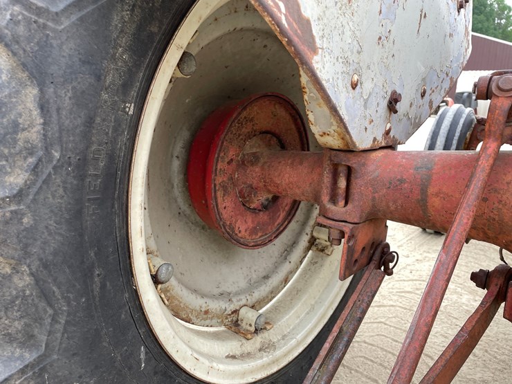 ford-8n-image-30