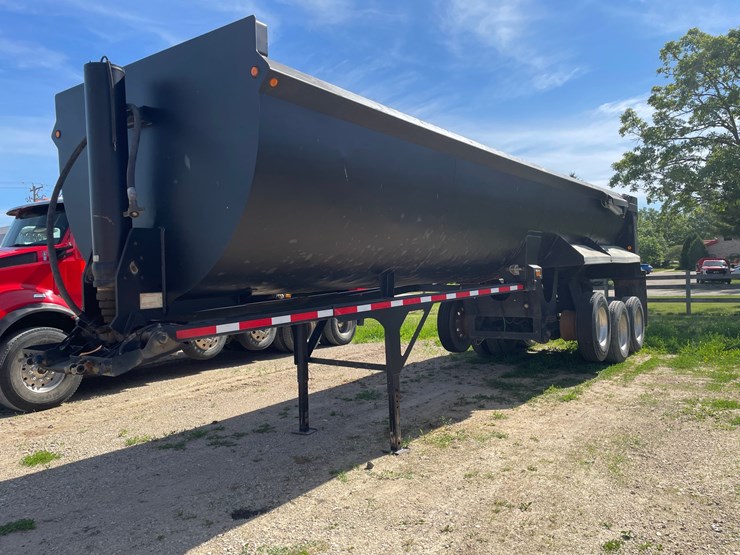#6154-•-2016-klement-frameless-tri--axle-rock-tub-semi-trailer-(has-title)-image-1