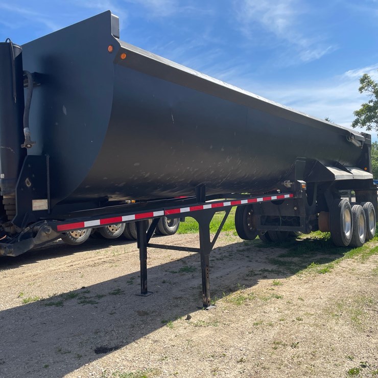 #6154 • 2016 Klement Frameless Tri- Axle Rock Tub Semi-Trailer (Has Title)