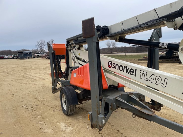 #300-•-(m-4)-2018-snorkel-tl49j-towable-boom-lift-image-14