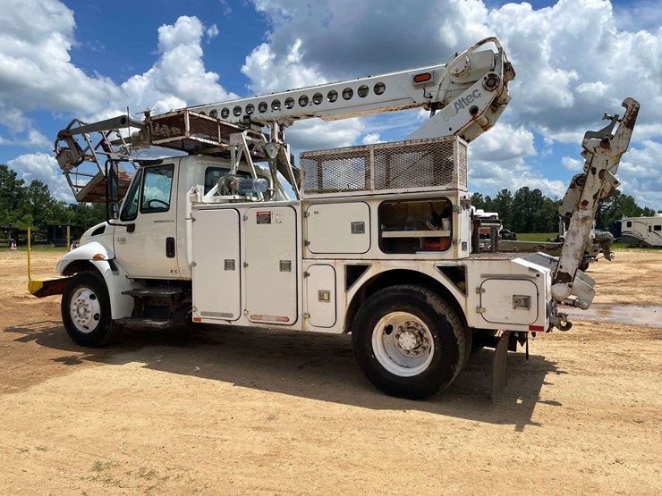 2008-international-durastar-4300-image-2