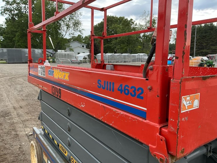 #1303-•-2007-skyjack-sj4632-scissor-lift-image-10
