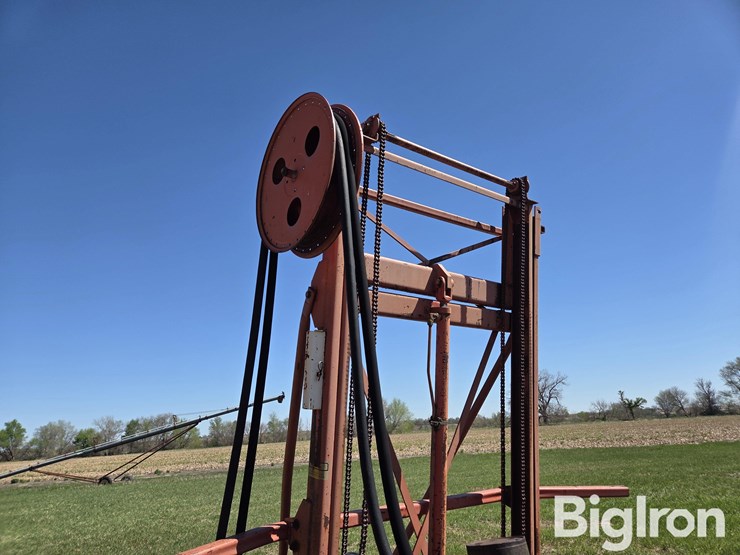 hesston-600-image-15