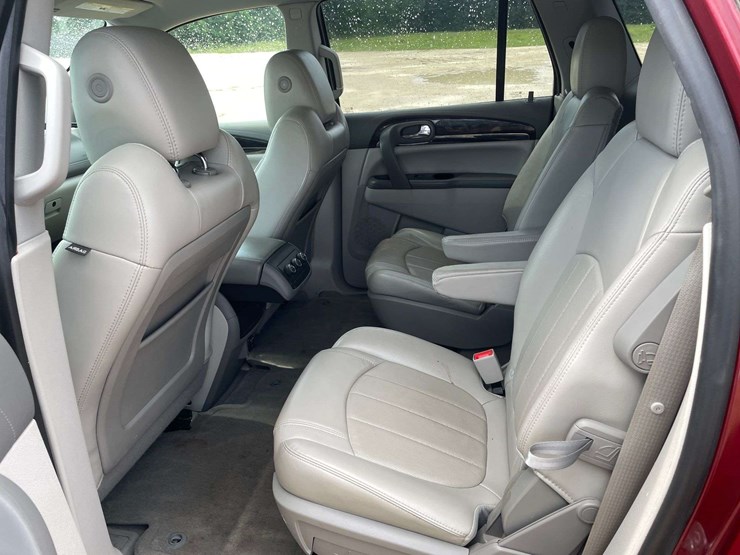 2016-buick-enclave-image-14