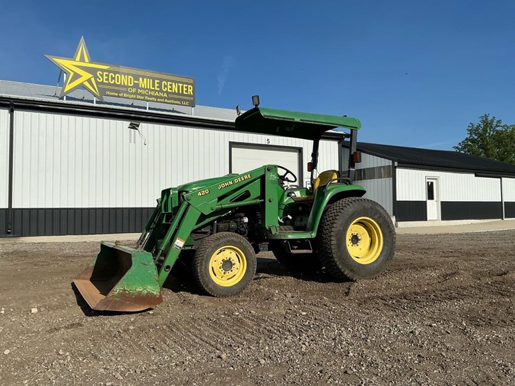 1999-john-deere-420-image-1