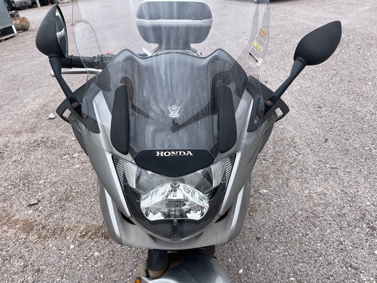 #214-•-2010-honda-touring-(has-a-nm-title)-image-8