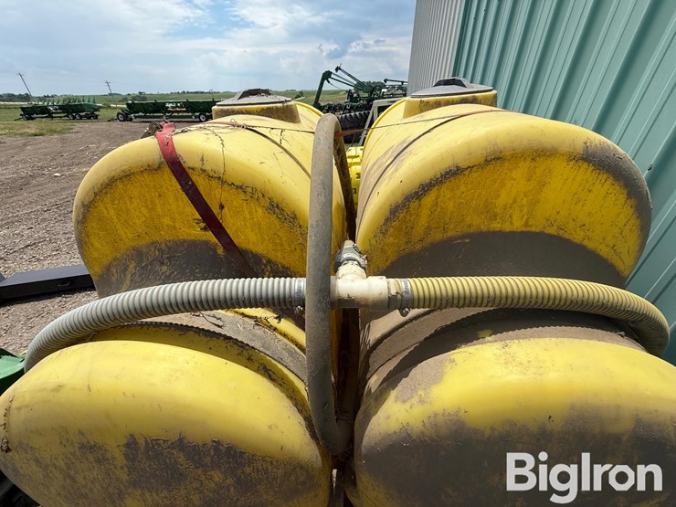 john-deere-8200-image-11