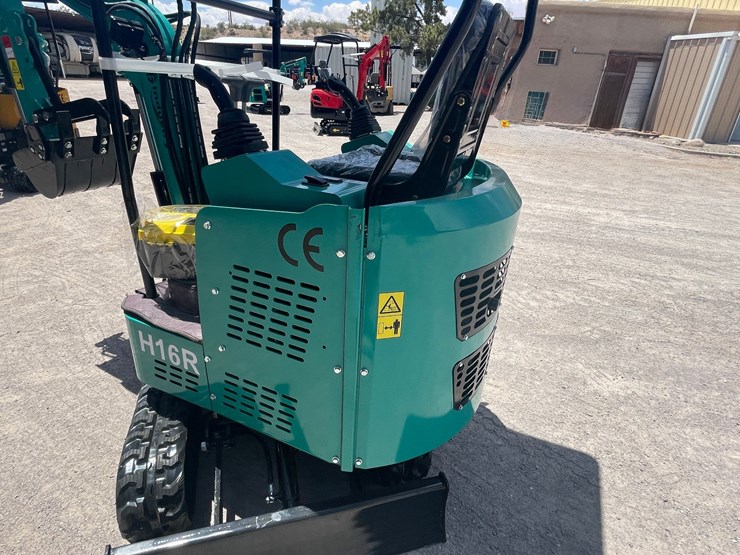 #2656-•-unused-cfg-mini-excavator-image-40