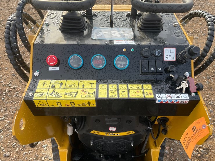 #2010-•-2026-agt-mx-crt23-compact-track-loader-image-10