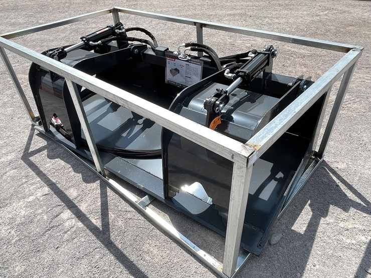 #2763-•-unused-2026-wolverine-skid-steer-grapple-bucket-attachment-image-2
