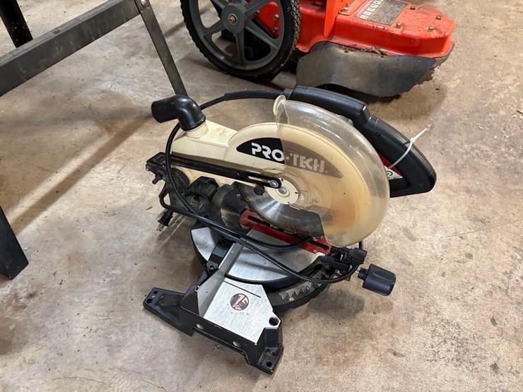 pro-tech-10"-compound-miter-saw-image-2