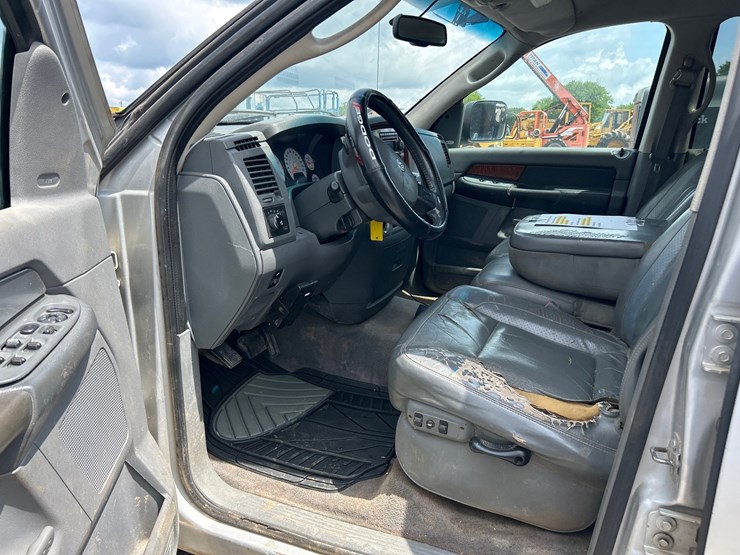 2007-dodge-ram-3500-image-14
