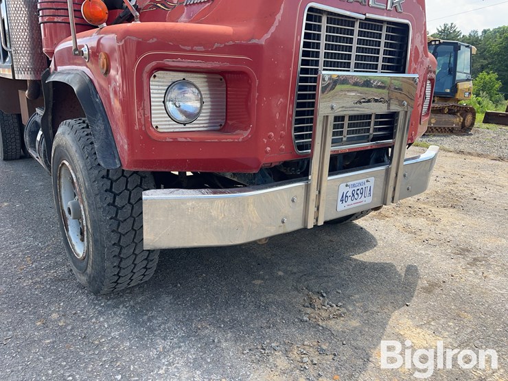 1992-mack-rb690s-image-20