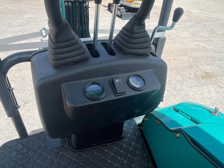 #2660-•-unused-cfg-mini-excavator-image-13