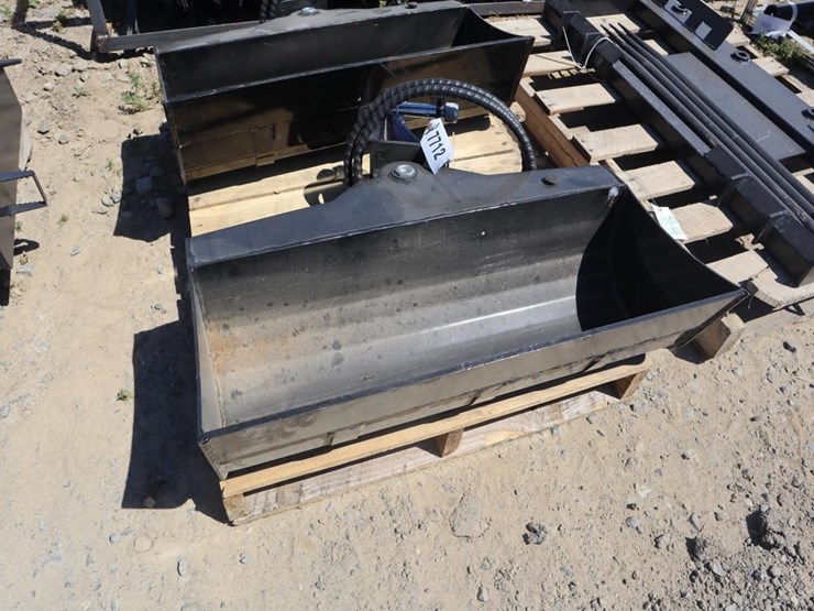 tpm-32"-hydraulic-tilt-bucket-image-1