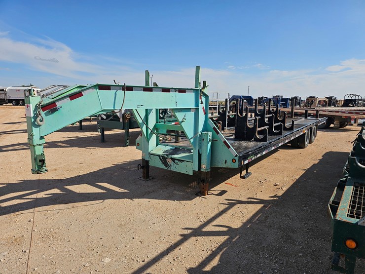 2018-big-tex-32’-x-102”-t/a-gooseneck-wireline-tool-trailer-image-1