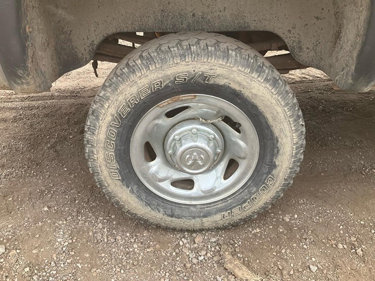 1999-dodge-2500-image-42