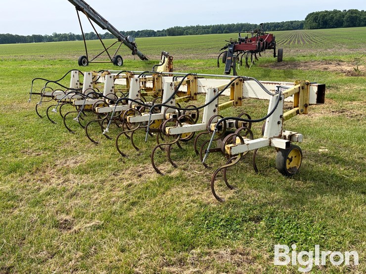 tebben-6-row-cultivator-image-5