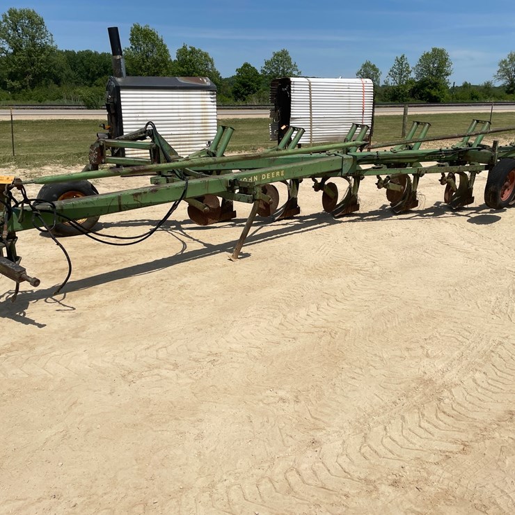 JOHN DEERE 2500