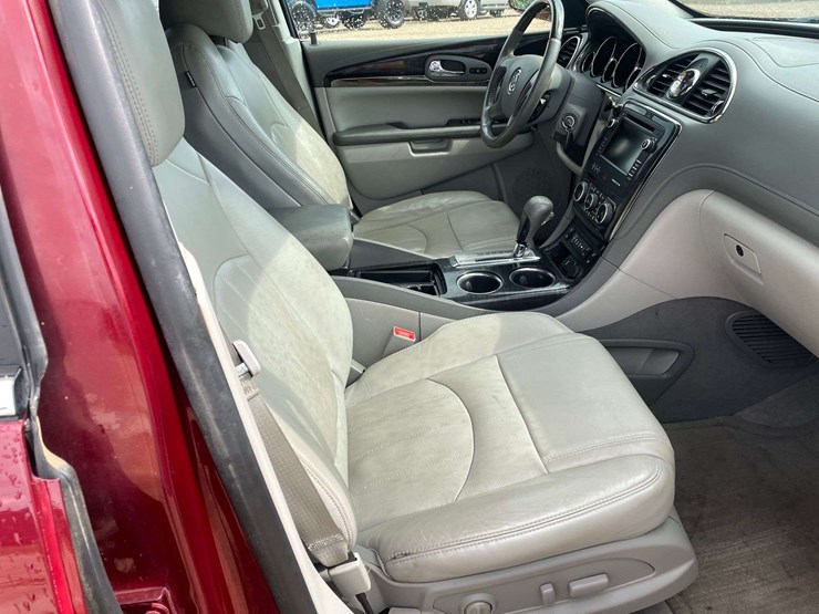 2016-buick-enclave-image-18