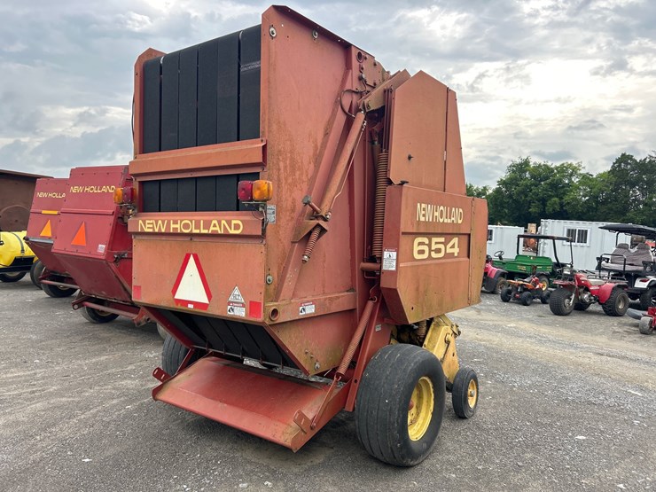 new-holland-654-image-6