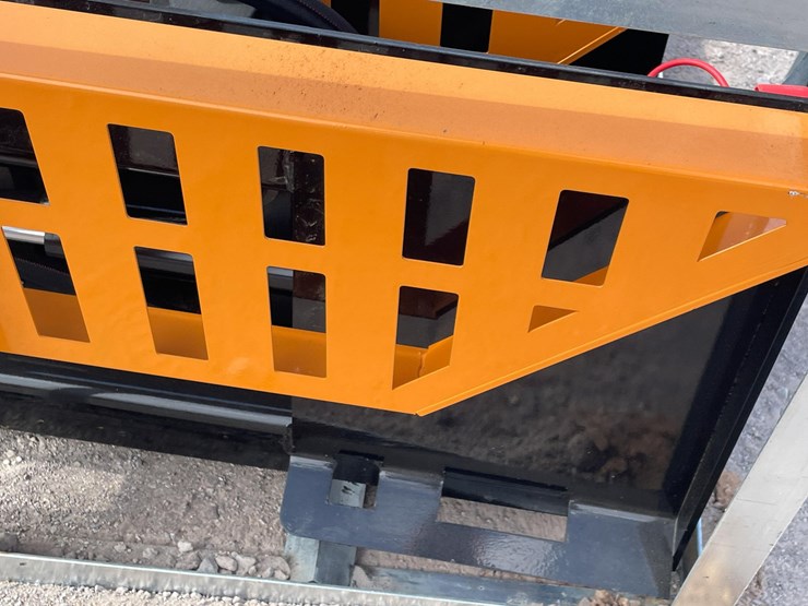 #2780-•-unused-2026-wolverine-adjustable-hydraulic-pallet-fork-attachments-image-14