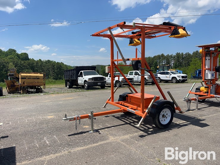 2023-wanco-traffic-control-trailered-caution-sign-image-1