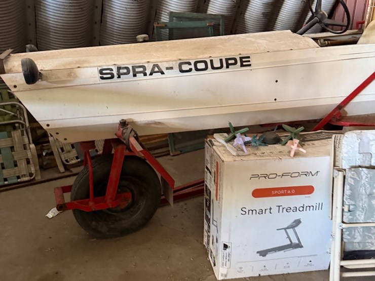 103-melroe-spray-coupe,-engine-runs,-transmission-linkage-issue,-have-booms-image-6