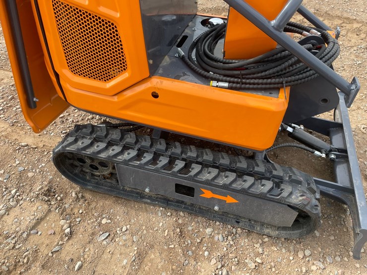#2016-•-unused-2026-landhonor-mini-excavator-image-6