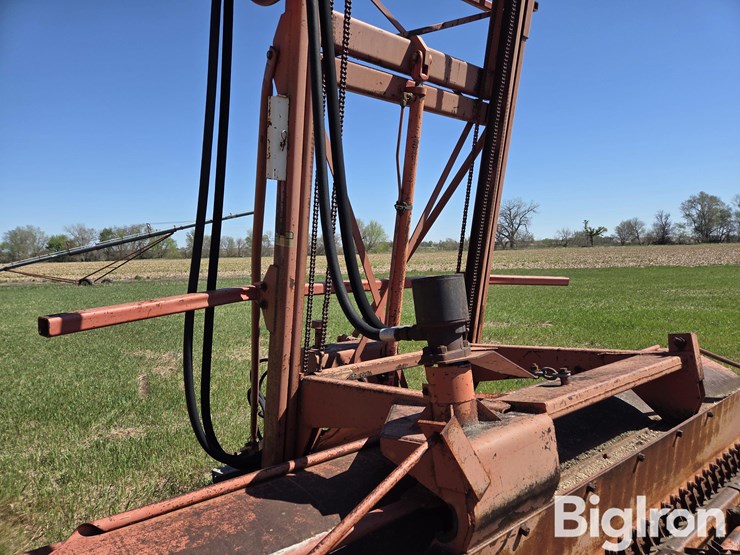 hesston-600-image-14