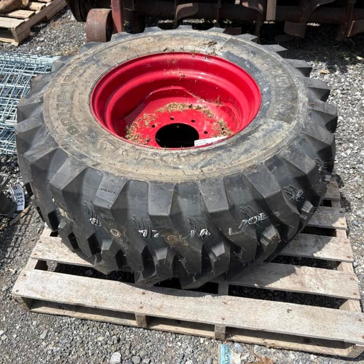 Tiron 380x70x19.5 Tire w/ 6-Lug Rim (single)