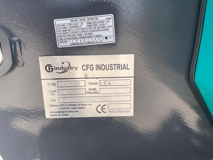 #2660-•-unused-cfg-mini-excavator-image-40