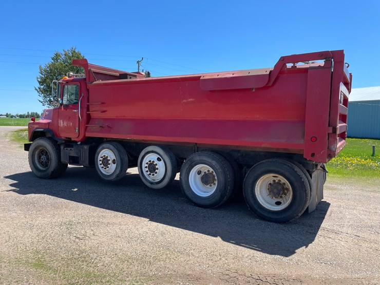 mack-dm688s-image-14