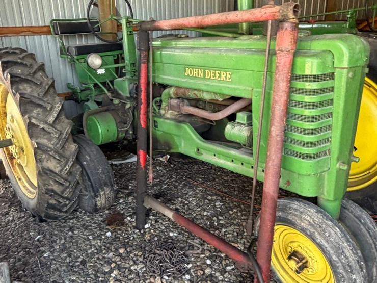 john-deere-b-image-3