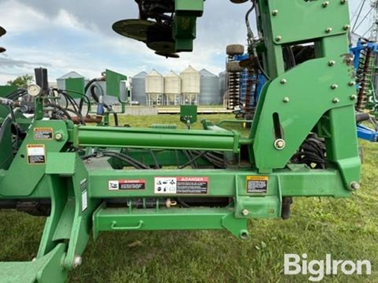 john-deere-2510h-image-11
