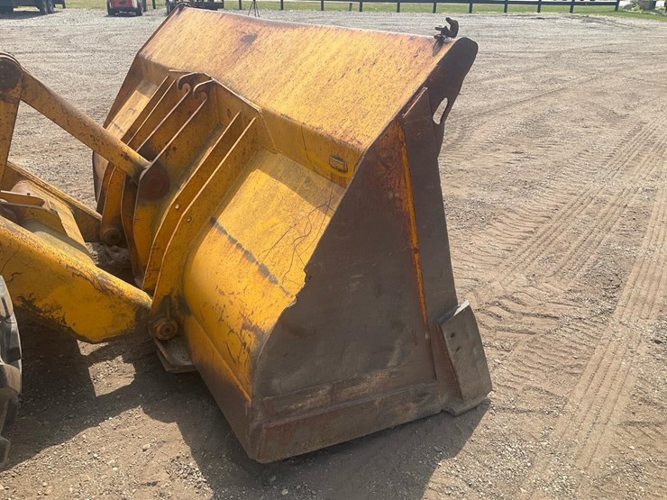 1980-john-deere-644-image-12