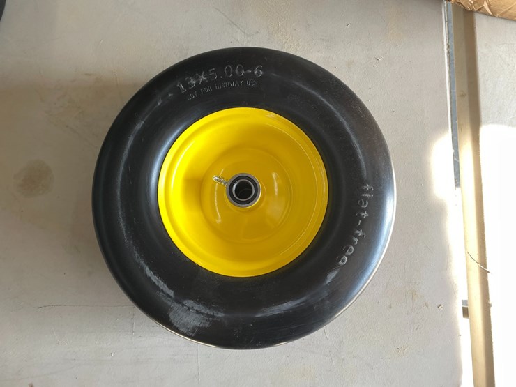 john-deere-2445-image-11