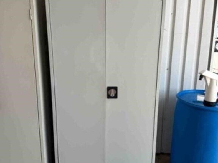 metal-storage-cabinet-image-1