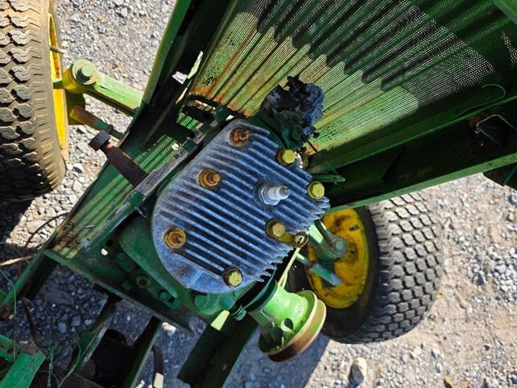 john-deere-110-image-13