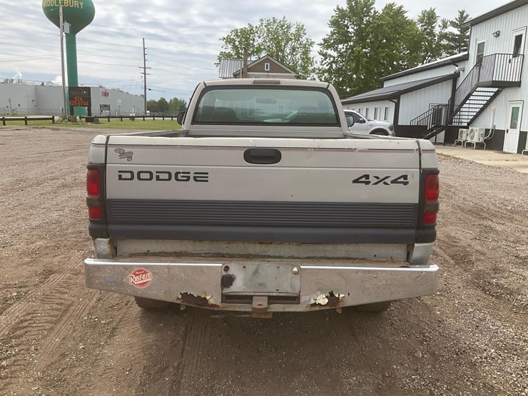 1999-dodge-2500-image-4