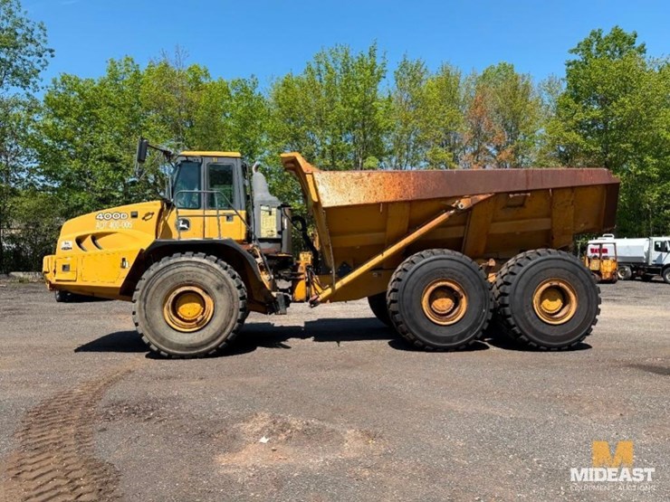deere-400d-image-2