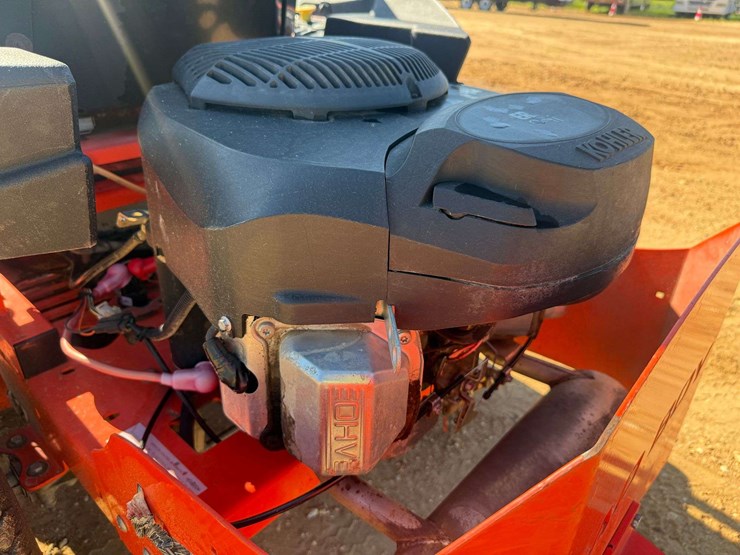 2017-badboy-mz-magnum-54"-cut-zero-turn-mower-image-12
