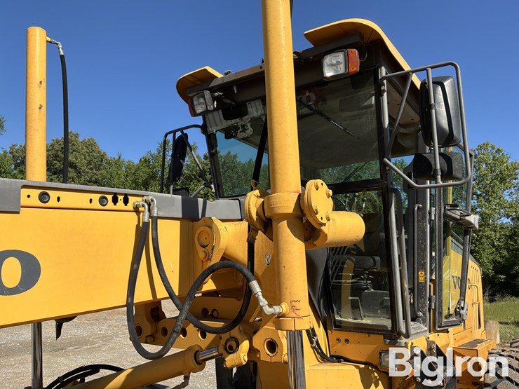 2007-volvo-g930-image-11