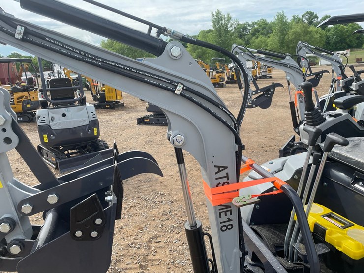 #2031-•-unused-2026-ats-mini-excavator-image-20