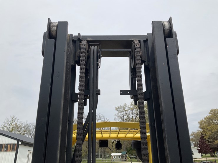 #1379-•-2010-hyster-90-fortis-forklift-image-28