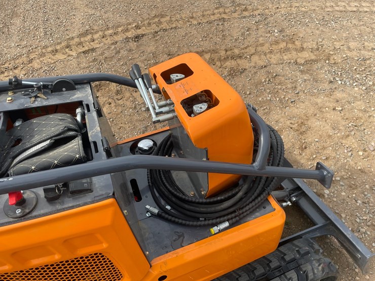 #2016-•-unused-2026-landhonor-mini-excavator-image-7
